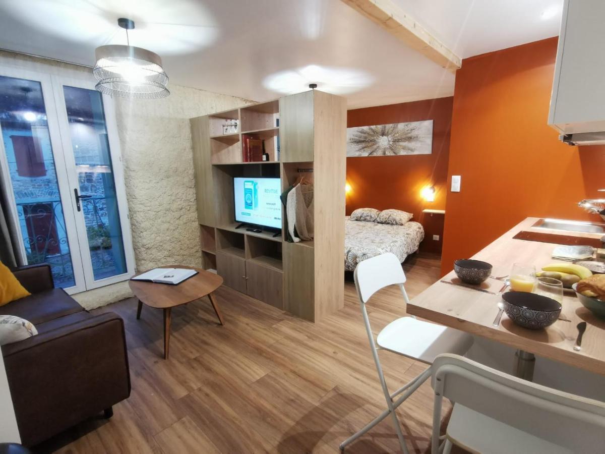 Les appartements du centre, refaits à neuf, climatisés, hyper centre, 50m à pieds des commerces, restaurants, parking gratuit Salies-de-Béarn Exterior foto